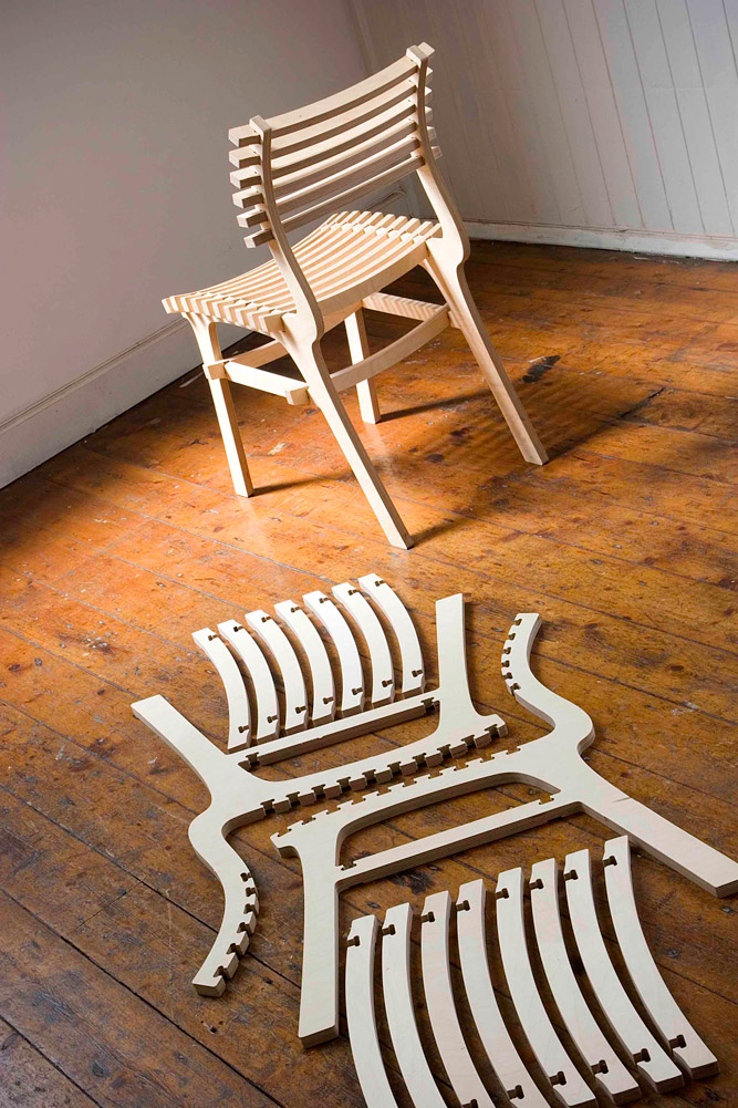 An example of a constructed and deconstructed Tupac chair